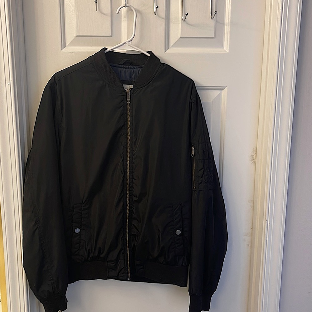 Medium size black Old Navy bomber jacket